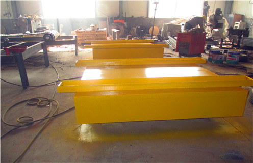 永磁自卸式除鐵器，湖南訂購永磁自卸式除鐵器_如何卸鐵國家標準安裝工作視頻_湖南訂購永磁自卸式除鐵器型號