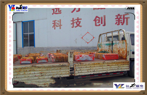 懸掛式永磁除鐵器，山西懸掛式永磁除鐵器定制_內(nèi)部磁塊安裝方法_山西懸掛式永磁除鐵器定制供應(yīng)型號(hào)價(jià)格